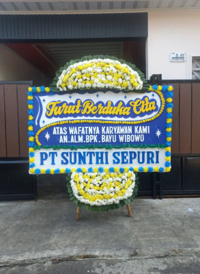Papan Bunga Duka di Rambung Dalam